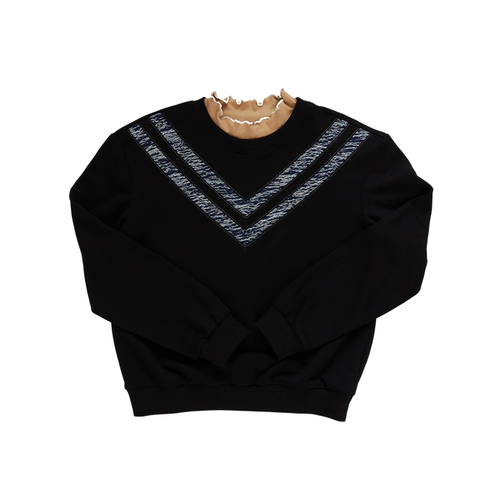 HG401-ARROW TOP W/ DENIM DETAIL