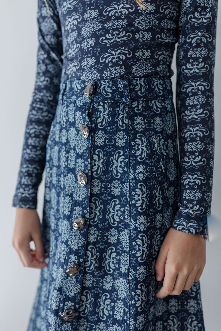 8124T-Fleur De Lis Print Jersey Turtleneck-Fleur De Lis Print